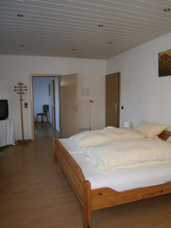 Hotel Strauss Waldbronn Rom bilde